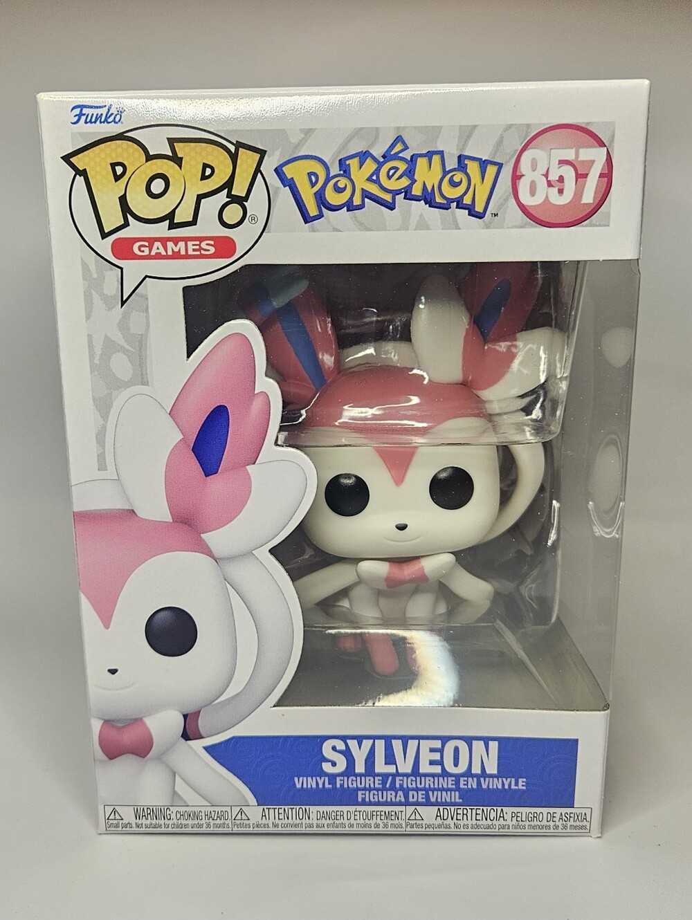 Funko Pop! Games Animation Pokemon Sylveon Vinyl Figure #857 w/ Protector